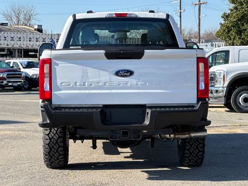 New 2026 Ford F250 XL w/ XL Off-Road Package image 4