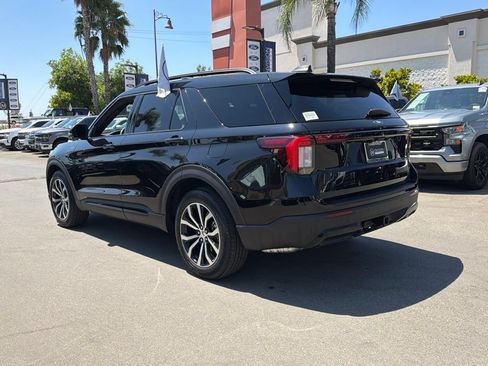 Used 2026 Ford Explorer ST-Line RWD image 8
