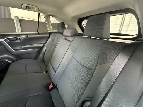Used 2025 Toyota RAV4 LE AWD/4WD image 22