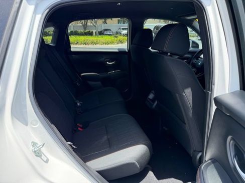 Used 2024 Honda HR-V Sport image 15