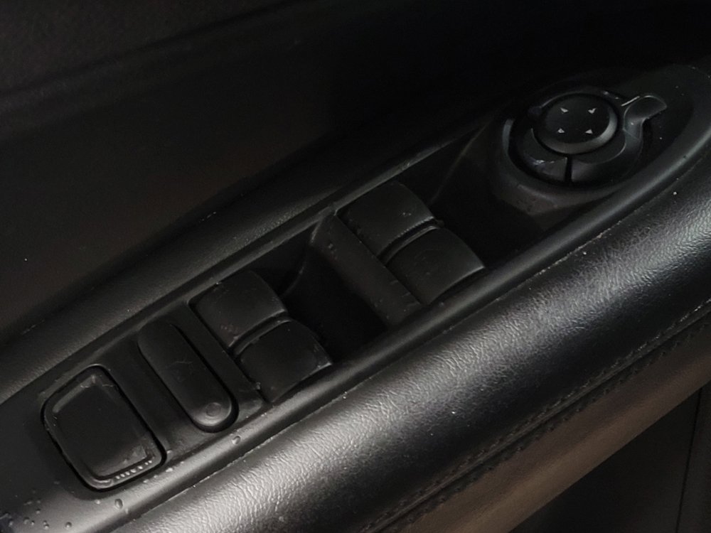 Used 2021 Jeep Compass Latitude w/ Sun and Sound Group AWD/4WD image 27
