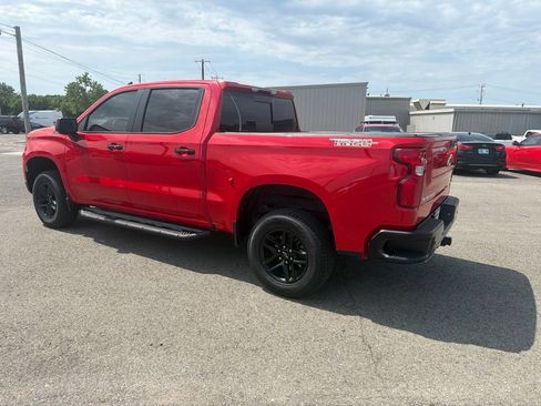 Used 2022 Chevrolet Silverado 1500 LT Trail Boss w/ Convenience Package II AWD/4WD image 7