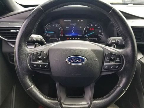 Used 2020 Ford Explorer XLT w/ Equipment Group 202A AWD/4WD image 25