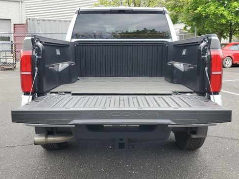 Used 2024 Toyota Tacoma TRD Off-Road AWD/4WD image 8