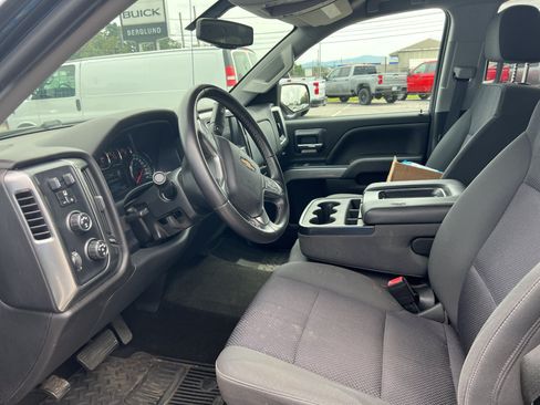 Used 2018 Chevrolet Silverado 1500 LT w/ All Star Edition AWD/4WD image 23