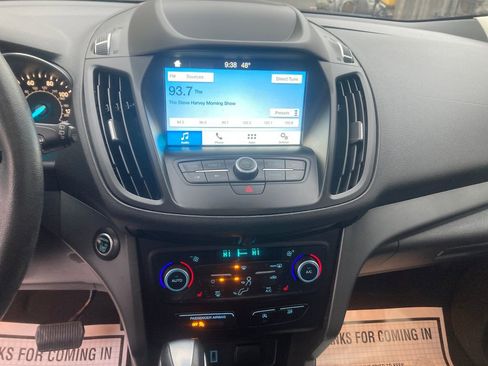 Used 2019 Ford Escape SEL image 22