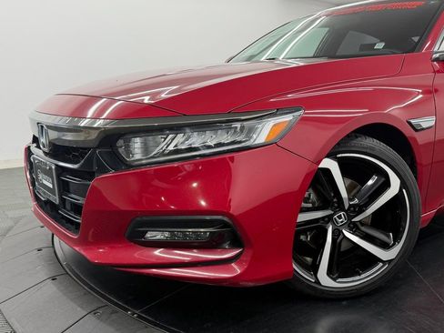 Used 2019 Honda Accord Sport image 4