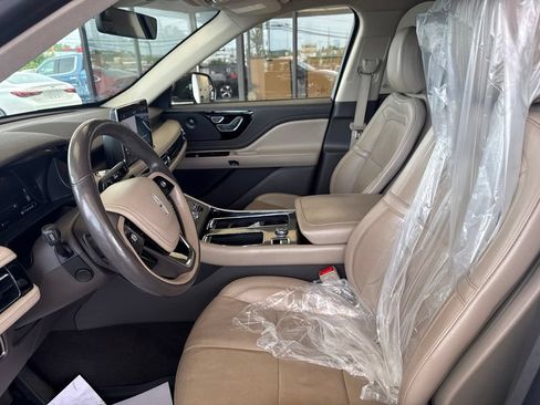 Used 2021 Lincoln Aviator Reserve w/ Equipment Group 201A AWD/4WD image 9