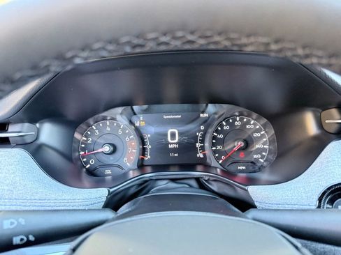 New 2026 Jeep Compass Latitude image 13