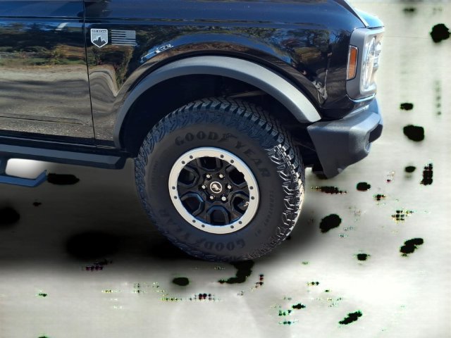Used 2023 Ford Bronco Big Bend w/ Sasquatch Package AWD/4WD image 4