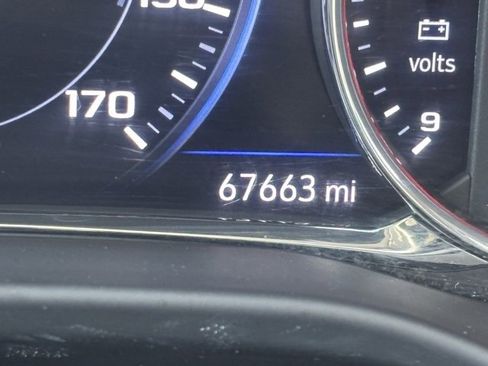 Used 2023 GMC Acadia SLT w/ Technology Package image 24