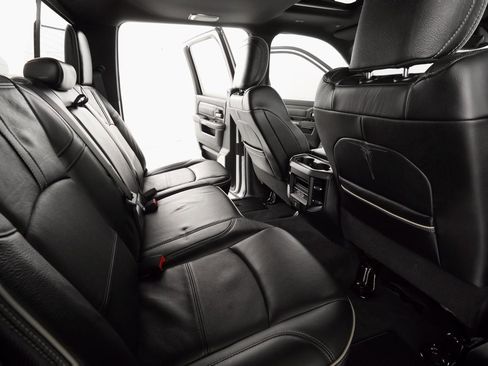 Used 2019 RAM 2500 Limited image 14