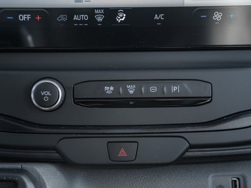 New 2026 Ford Transit 250 148 Medium Roof image 20