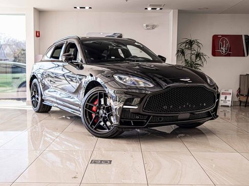 New 2026 Aston Martin DBX S image 5