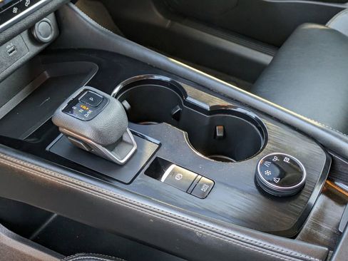 Used 2021 Nissan Rogue SL image 24