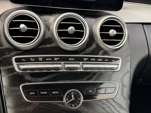 Used 2019 Mercedes-Benz C 300 4MATIC Cabriolet image 24