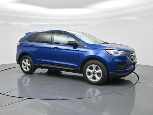 Used 2024 Ford Edge SE image 17