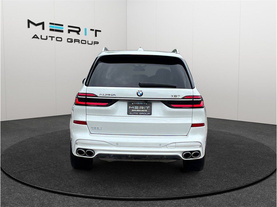 Used 2023 BMW ALPINA XB7 AWD/4WD image 8