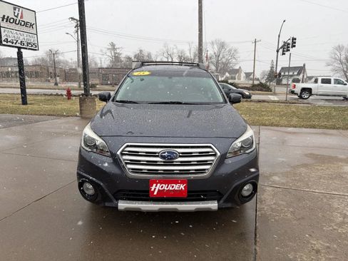 Used 2015 Subaru Outback 2.5i Limited image 2