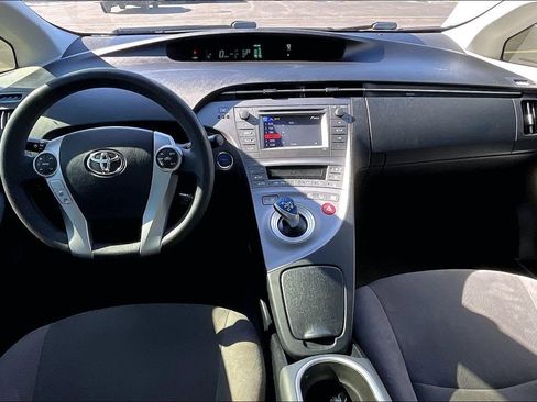 Used 2013 Toyota Prius Two image 18