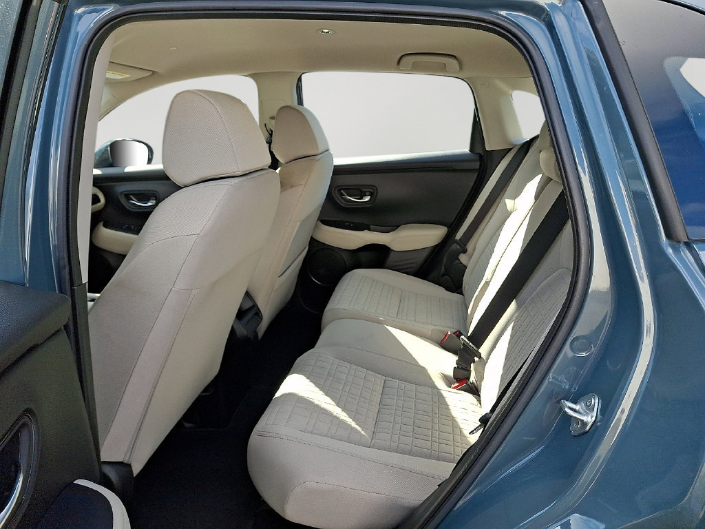 Used 2023 Honda HR-V LX image 9