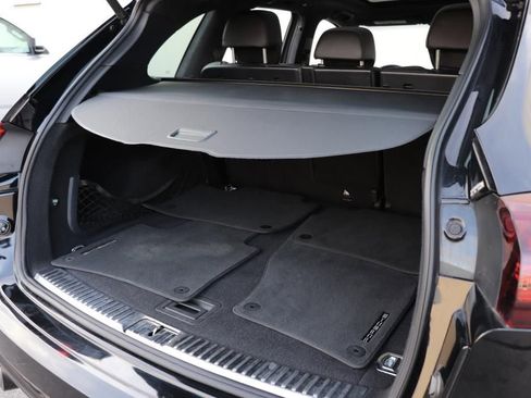 Used 2017 Porsche Cayenne GTS image 24