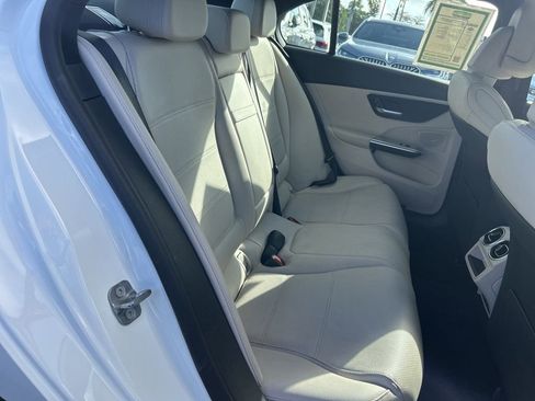 Used 2025 Mercedes-Benz C 300 Sedan image 26