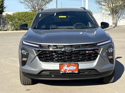 New 2026 Chevrolet Trax RS image 8