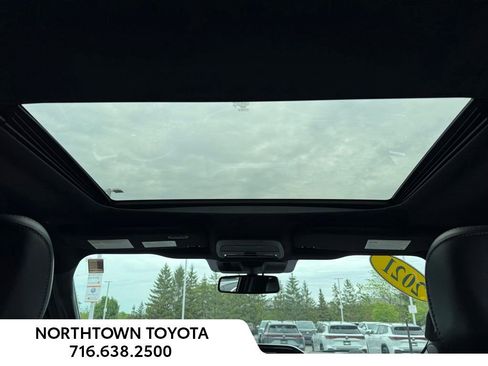 Used 2021 Ford F150 Lariat w/ Equipment Group 502A High AWD/4WD image 30