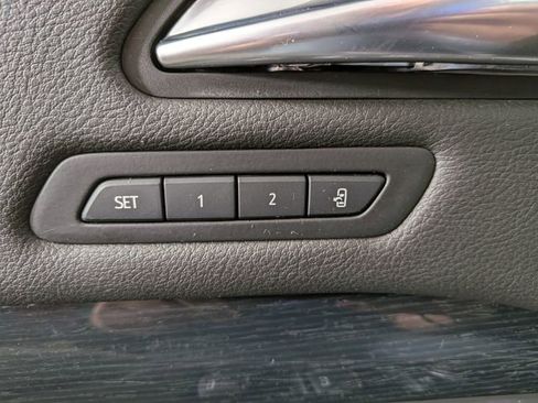 Used 2019 Cadillac XT4 Premium Luxury FWD image 12