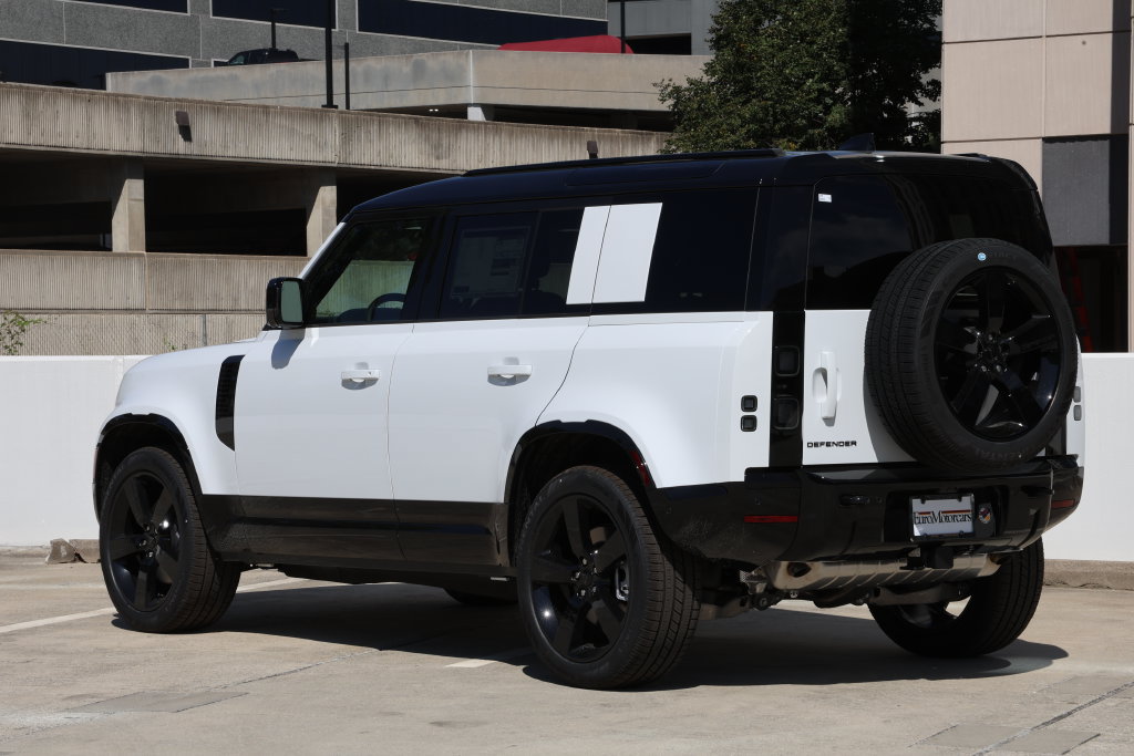 New 2026 Land Rover Defender 110 X-Dynamic SE AWD/4WD image 2