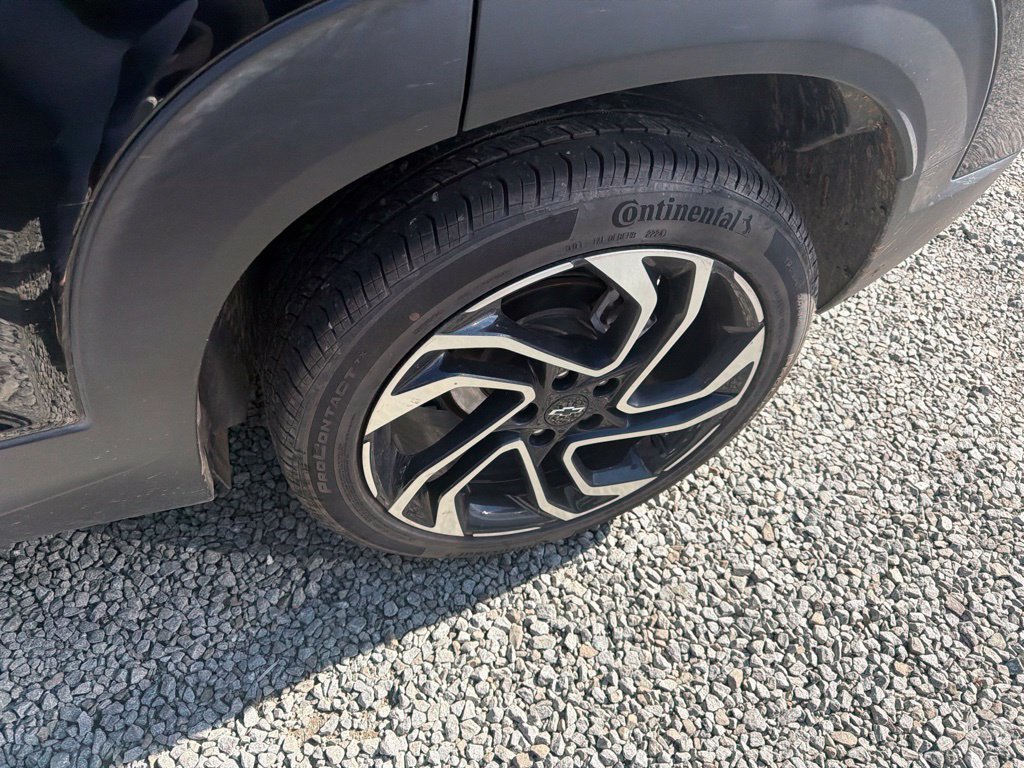 Used 2025 Chevrolet TrailBlazer RS FWD image 12