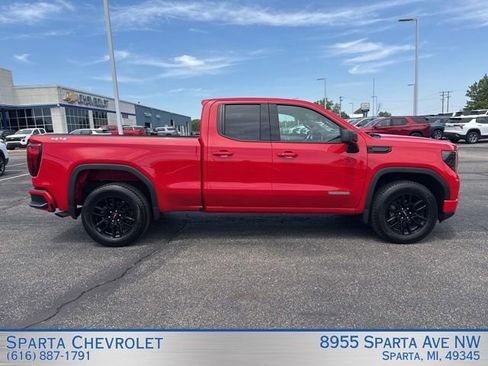 Used 2023 GMC Sierra 1500 Elevation AWD/4WD image 2