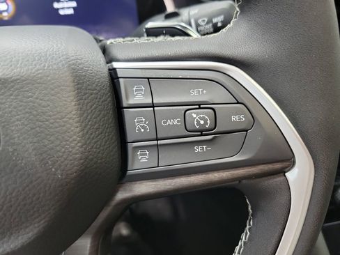 New 2025 Jeep Grand Cherokee Limited AWD/4WD image 20