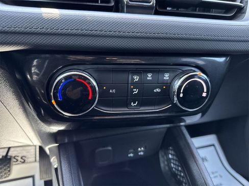 Used 2024 Chevrolet TrailBlazer LT image 19