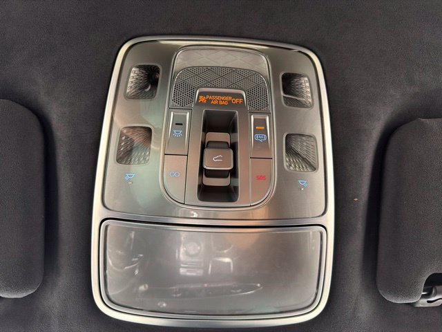 Used 2022 Genesis GV70 3.5T Sport w/ Sport Prestige Package AWD/4WD image 28