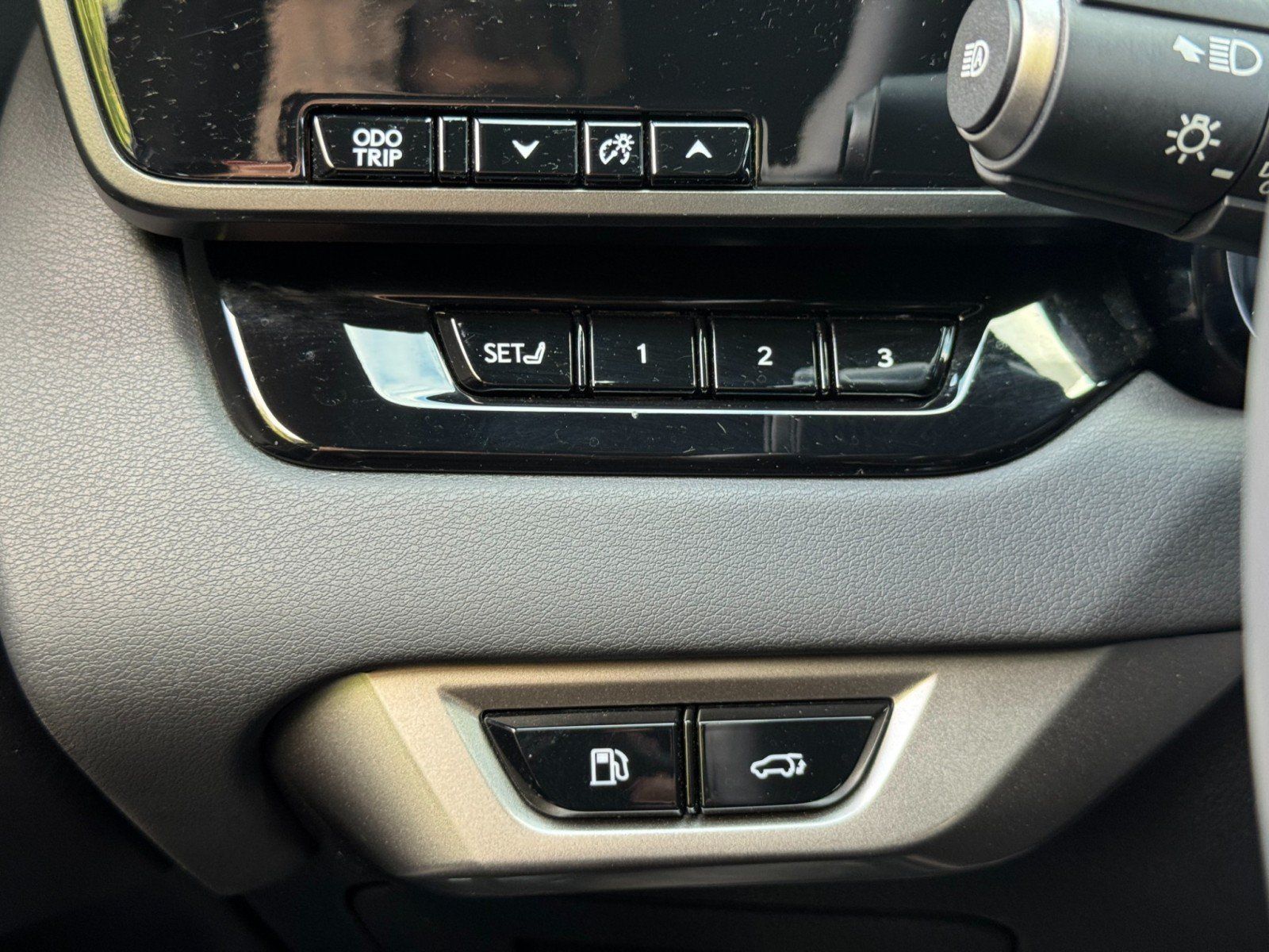 Used 2023 Lexus RX 350 Premium w/ Cold Area Package FWD image 18