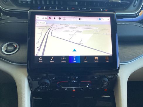 Used 2023 Jeep Grand Cherokee 4xe image 16