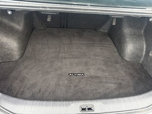 Used 2025 Nissan Altima 2.5 SV FWD image 23