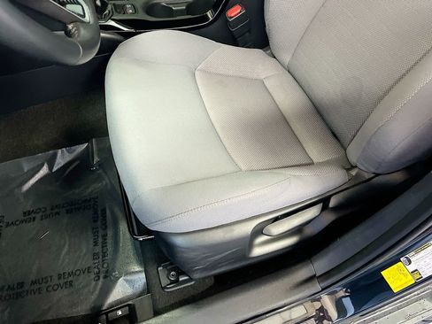 Used 2022 Toyota Corolla SE w/ Carpet Mat Package (TMS) image 19