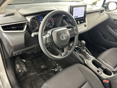 Used 2024 Toyota Corolla LE image 11