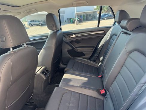 Used 2015 Volkswagen Golf TDI SEL image 8