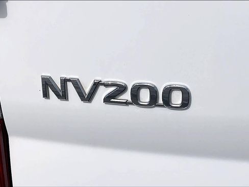 Used 2021 Nissan NV200 S w/ Back Door Glass Package image 10