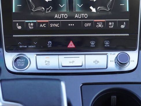 Used 2023 Audi Q7 3.0T Prestige w/ Prestige Package image 32