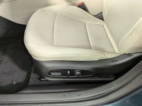 Used 2018 Buick Regal Preferred w/ Driver Confidence Package #1 image 16