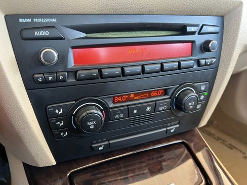 Used 2006 BMW 325i Sedan image 18