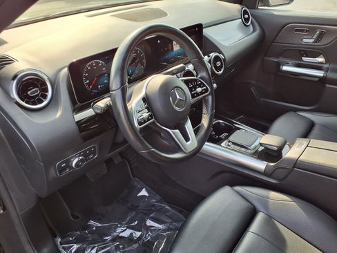 Used 2021 Mercedes-Benz GLA 250 4MATIC image 11