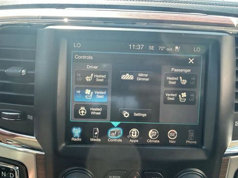 Used 2015 RAM 1500 Laramie w/ Convenience Group AWD/4WD image 23