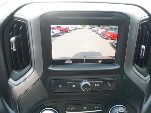Used 2022 Chevrolet Silverado 1500 Custom AWD/4WD image 22