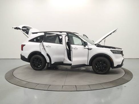 Used 2023 Kia Sorento S AWD/4WD image 17